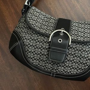 Gorgeous coach hobo style purse